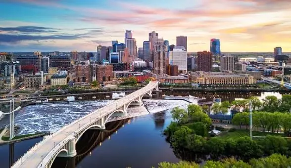 Best Luxury Business Hubs United States: Corporate Centers