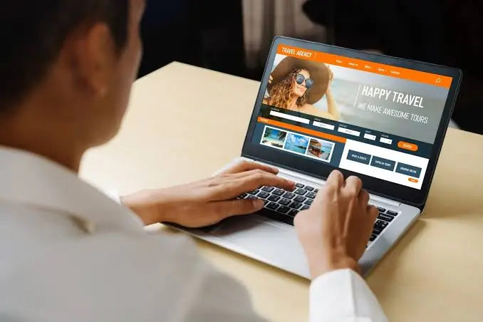 Compare Corporate Travel Platforms: Features, Costs & Strategy